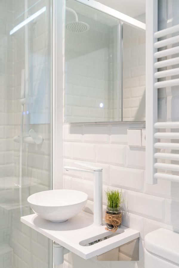 Behouse Campana Apartment Seville Exterior photo